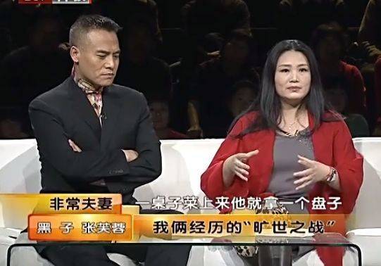 而肖茵就很早就结婚了,据了解,肖茵也是已经结婚有十多年了,她的老公