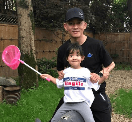 聂远事业再次翻红,与妻子秦子越也是恩爱有加