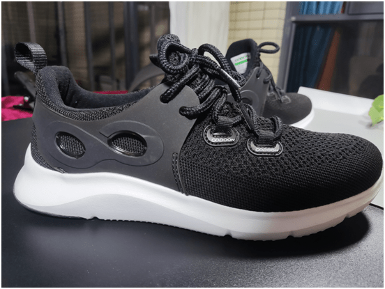 鞋垫|轻便透气、减震耐磨的咕咚跑鞋评测,穿搭舒适时尚