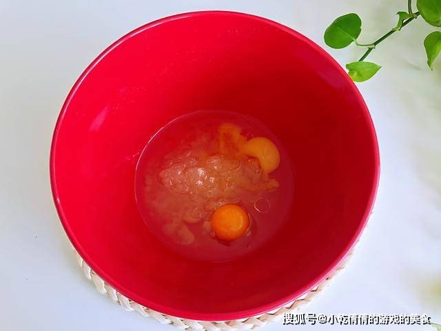 面团|天冷，孩子就馋这零食，5块钱做一盘，咬一口满嘴香，营养又滋补