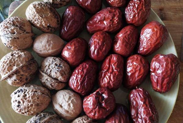 八个月宝宝可以吃红枣吗 039a24ce2855473e8b55b297894fc8f7.jpeg