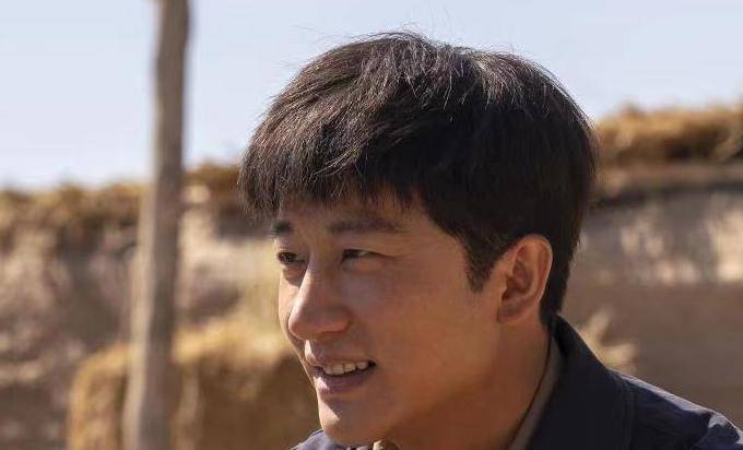 因为|狠人黄轩的逆袭史,从内娱弃子到名导宠儿,6段情史太精彩