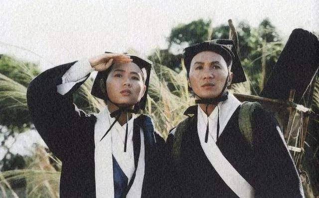 因为|《笑傲江湖》里寻金庸，沧海一声笑，已不见黄霑林正英午马