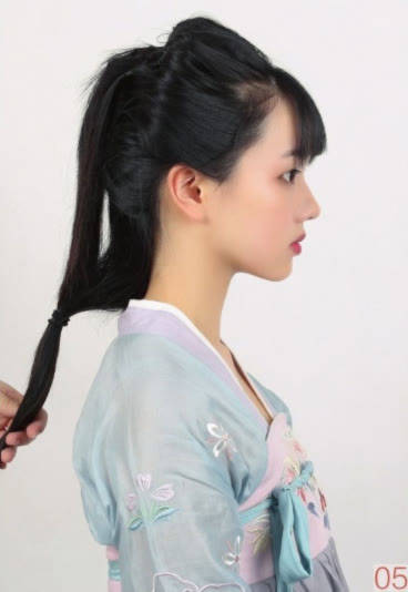 发髻|唐风少女造型：变形灵蛇髻包发