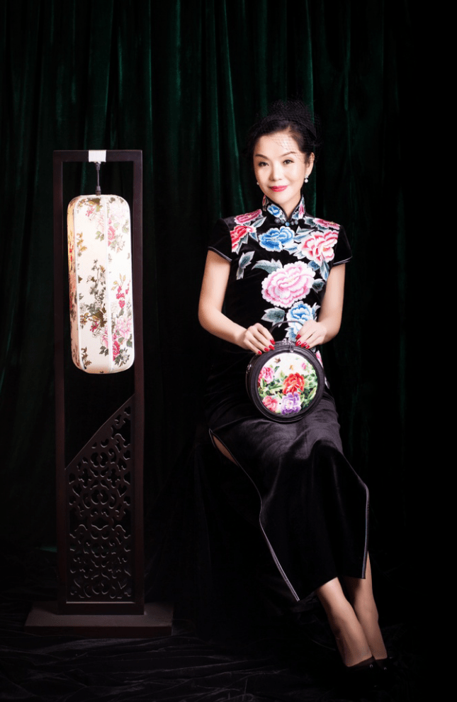 扣子|济南旗袍 不一样的金扣子 不缺婀娜与风情