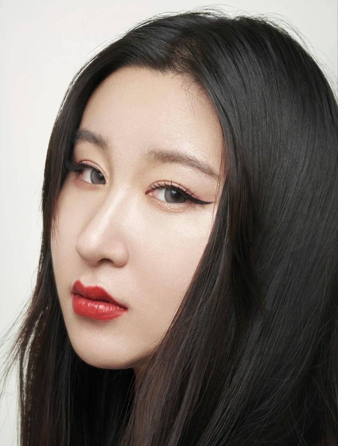 节目组|她是女团唱跳担当,曾是美女主播,如今增肥100斤,容颜尽毁