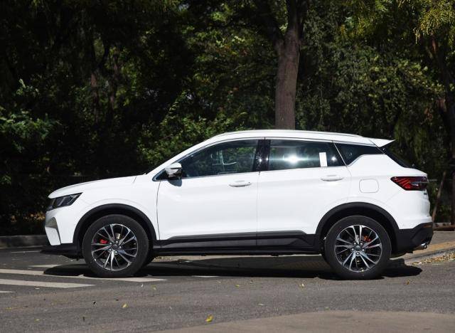 外观好看的suv 1d6d9814ef684d149c87bc202a385862.jpeg