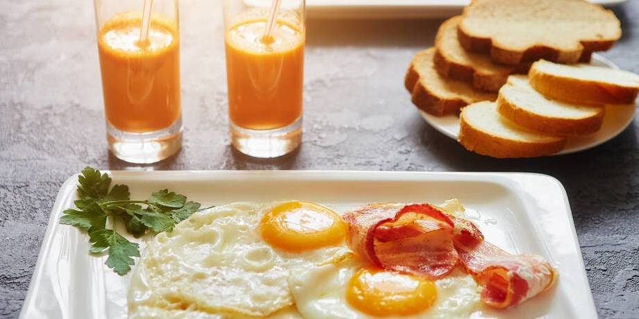 肝脏|早上吃这4种食物，帮你排出毒素，赘肉可能会悄悄“走掉”