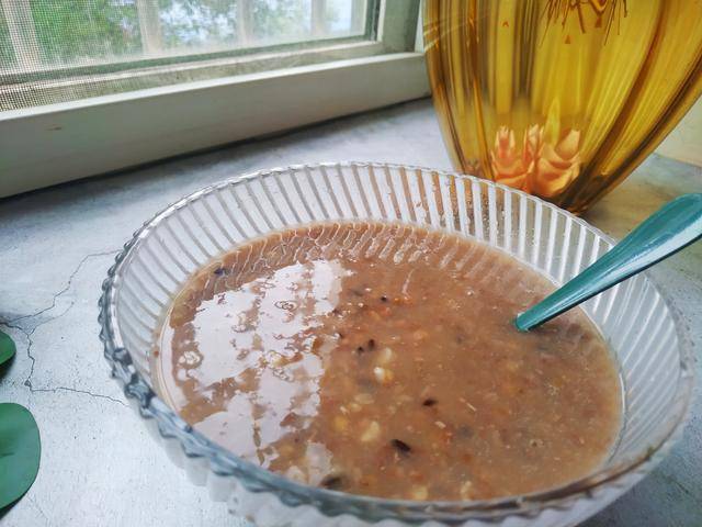 天气|寒露后天气转冷,早餐不能含糊,这粥营养又滋补,家人常吃更受益