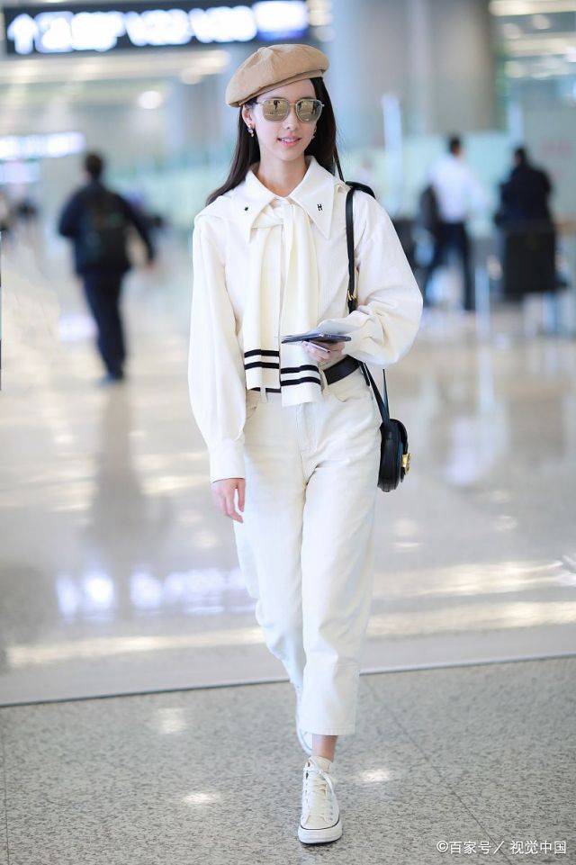 帆布鞋|杨幂又火了一款国货，79元回力鞋穿出高级感，不愧是“带货女王”