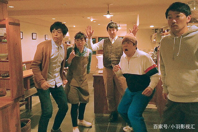 趣味|《超越无限两分钟》：以素朴热情，邀请观众沉浸其中的叙事游戏