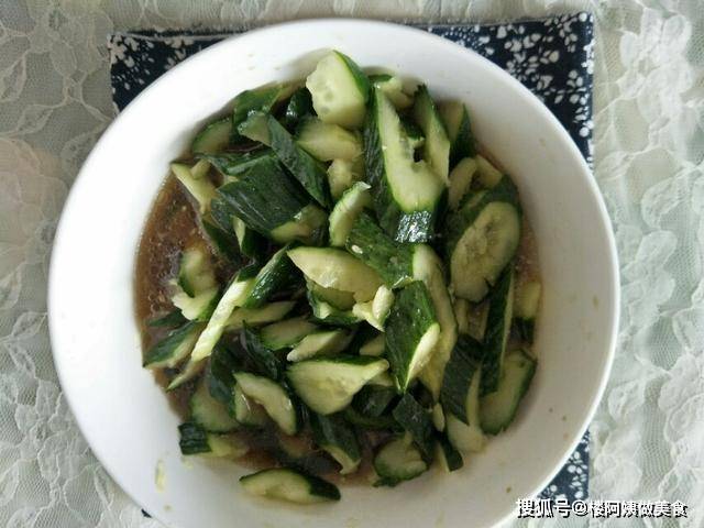 美食|不到一个月瘦了10斤，就是按邱医生食谱吃的，目标瘦到95斤