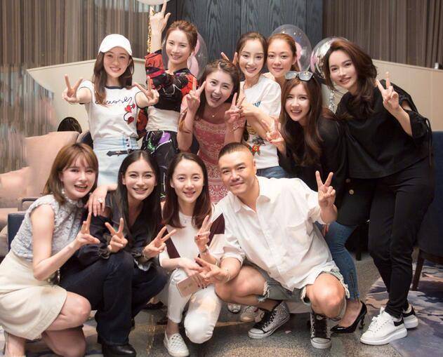 四十人聚会 50e13b6df07842efb24f67bc00763502.jpeg