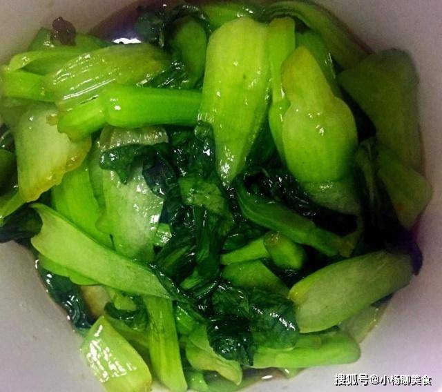 如何炒青菜好看 710cd5cb01e54a248b8562e2093ef485.jpeg