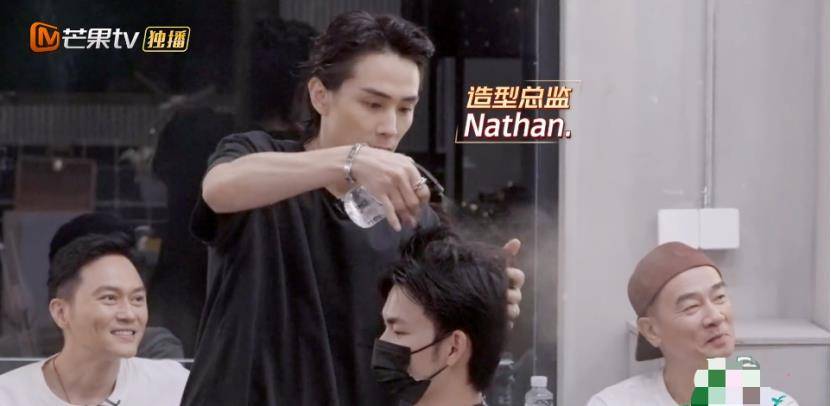 布瑞吉|《披荆斩棘的哥哥》绝活交流大会，陈小春剪发但没完全剪笑翻众人