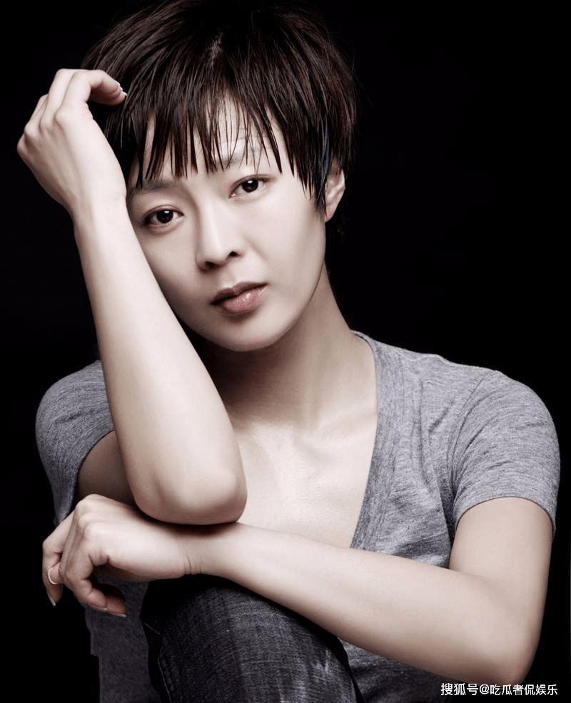 魔幻手机排行_魔幻手机:6位演员微博粉丝排行,陆小千垫底,第1不是焦恩俊!