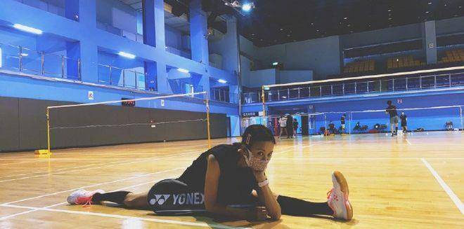 网友|陈意涵喊话“臭网友”回应因孕期过瘦被疑得了甲亢