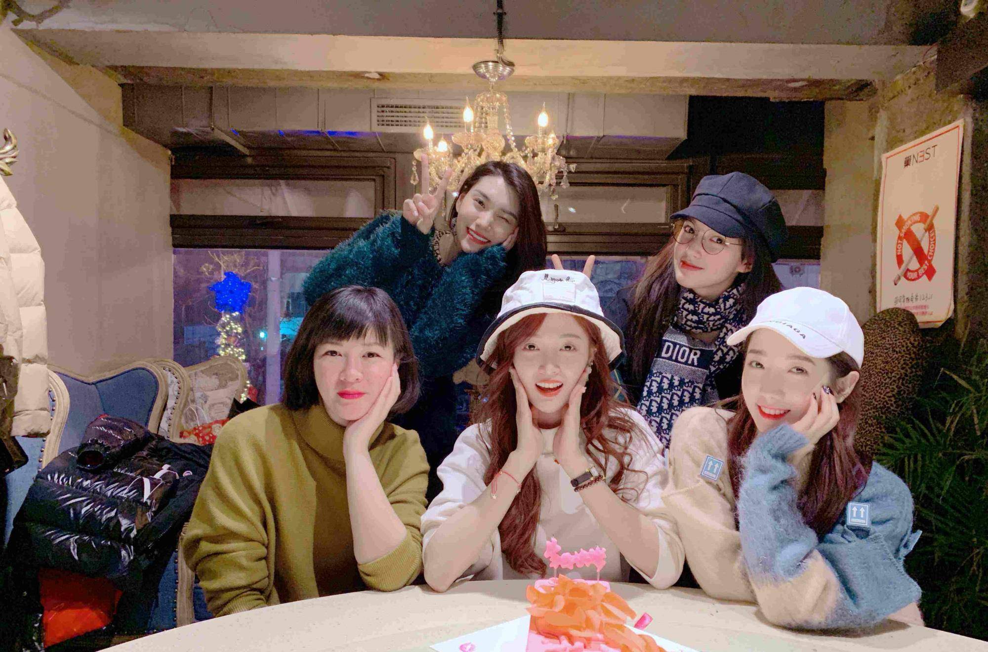 对比|火箭少女101解散后,孟美岐、吴宣仪、杨超越的新资源对比