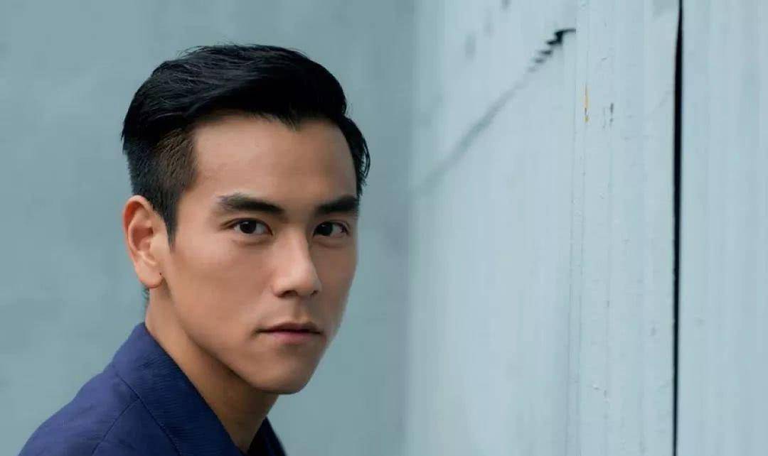 说法|谢霆锋正申请退出加拿大国籍，是为了躲避限籍令？别再误导大家了