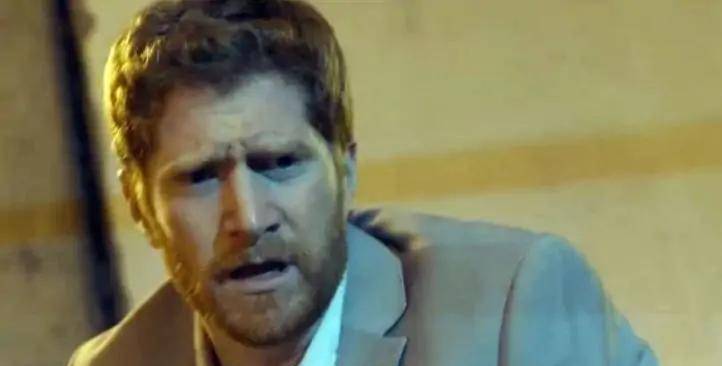 电影|电影中的梅根复制戴安娜死亡情景，粉丝怒称，不要利用戴安娜赚钱