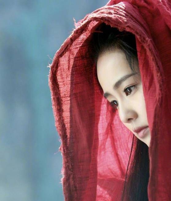 演技|出道即女主，白鹿的“爆火”路上，这部播配角戏才是重要