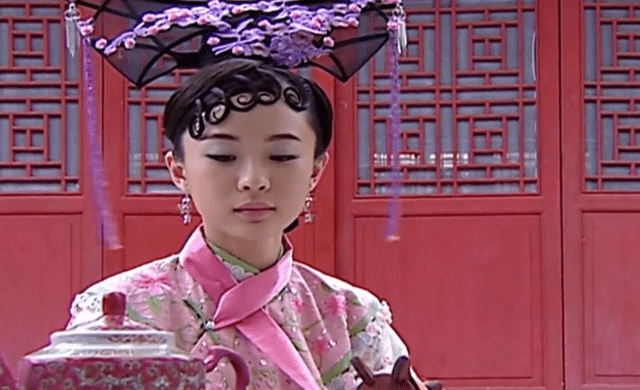 因为|《大清后宫》：沈吟秋将皇上错认成太监，没想到皇上对她一见钟情