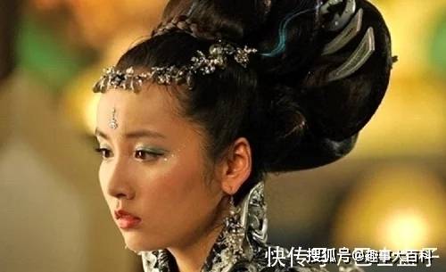 中国4个姓氏，因太好听少有人使用，其中一个更是濒临灭绝_慕容