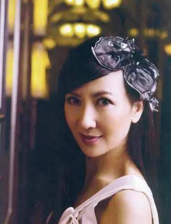 十三姨关之琳视频 766a95c64850420ba8aafb66e2c3e7de.jpeg