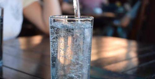 尿酸|内科医生提醒：尿酸高者，这3类蔬菜，“倒贴钱”也别吃