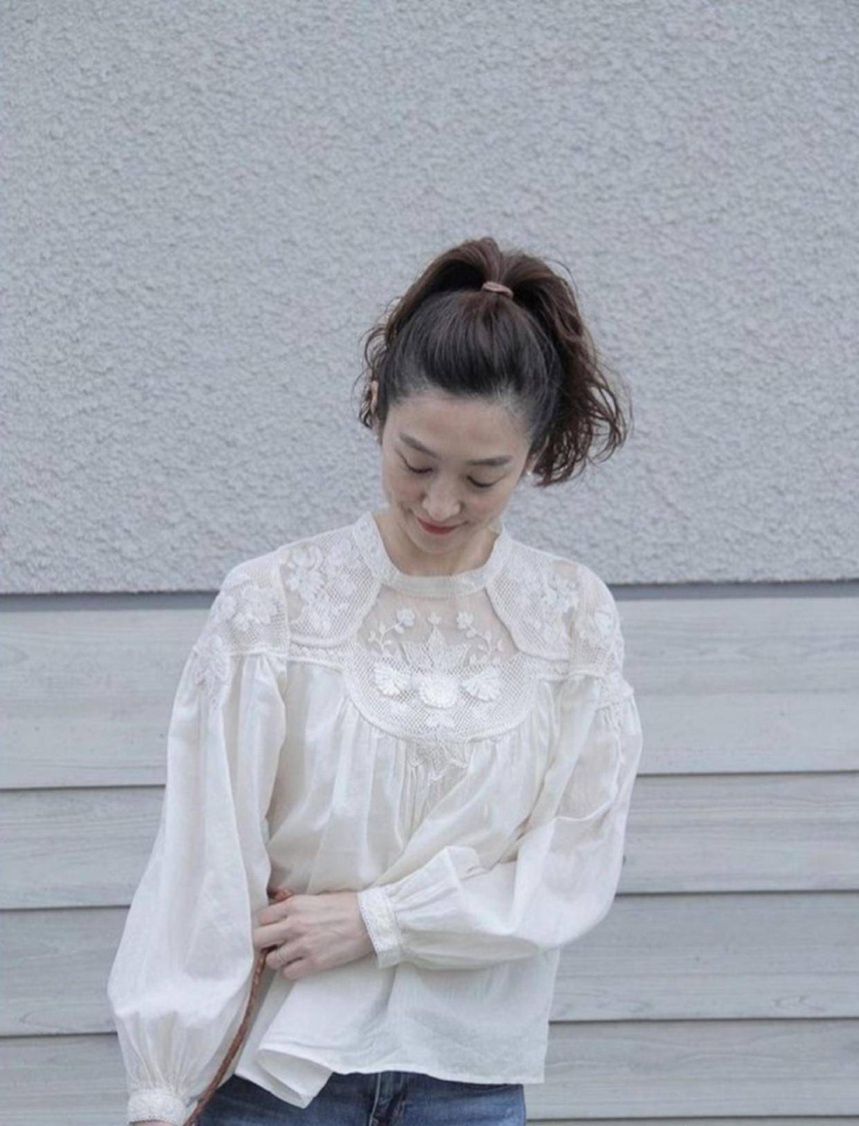 发型50岁的女人，建议避开这3种发型，不仅大妈感十足，还显老没气质