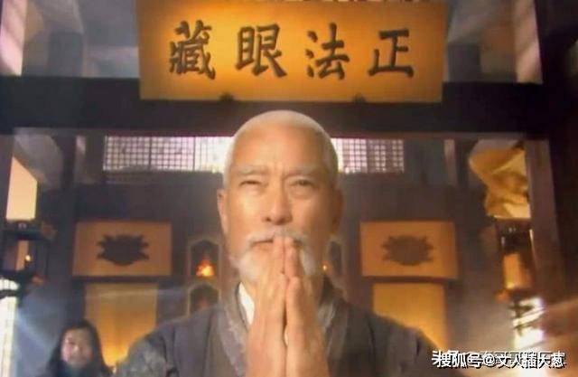 境界|郭靖武功不如萧峰？金庸在两人在出招时提到一个细节，境界差太多