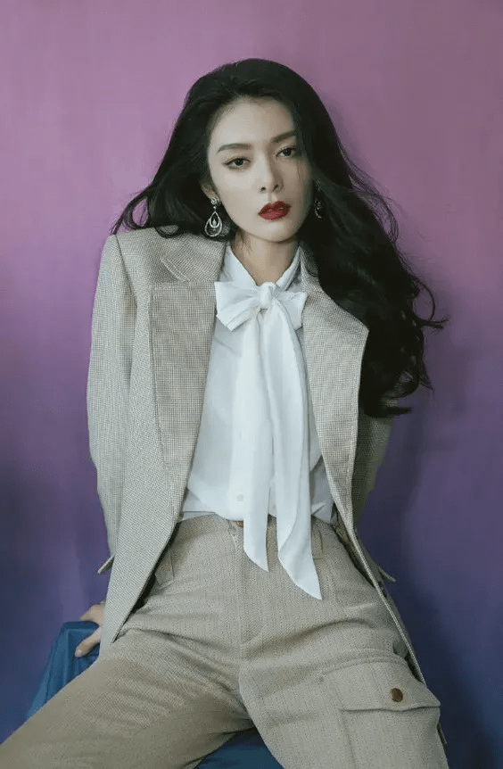 白女士都是淡颜，为什么赵露思化妆比素颜丑，乔欣却能撑破颜值天花板？