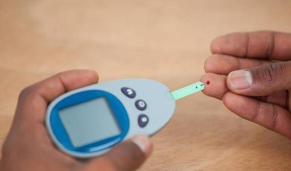 进行|糖尿病人请记住,早上2坚持,晚上1不要,糖尿病或许离会你更远