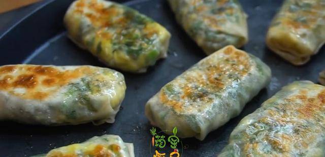 做法|天凉了,试试这道早餐,简单易做,一折一叠4分钟就做好