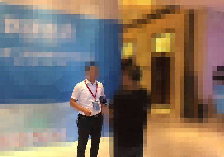 公众 穿短袖衬衫都是油腻大叔、乡村Tony？型男也穿，但款式跟你不一样