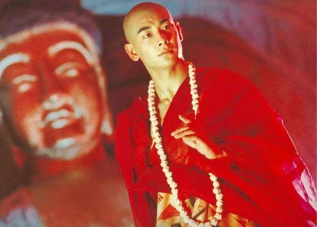 林正英电影排行_林正英最好看的十部僵尸电影,每部都是难以超越的经典