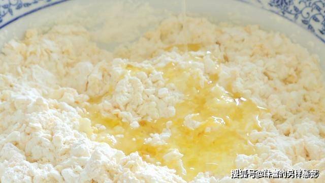 葱花|早餐不用出去买,一碗面粉加2鸡蛋,营养丰富味道好,2分钟出锅