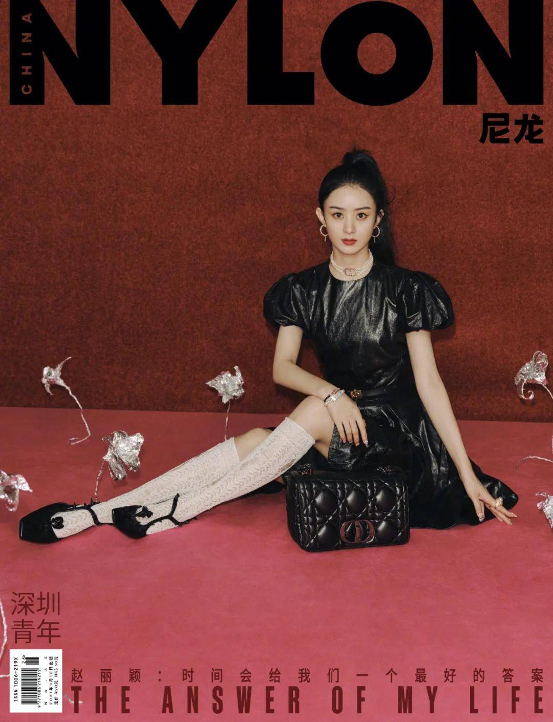 lisa金晓钟造型太离谱，lisa被嘲发际线堪忧？