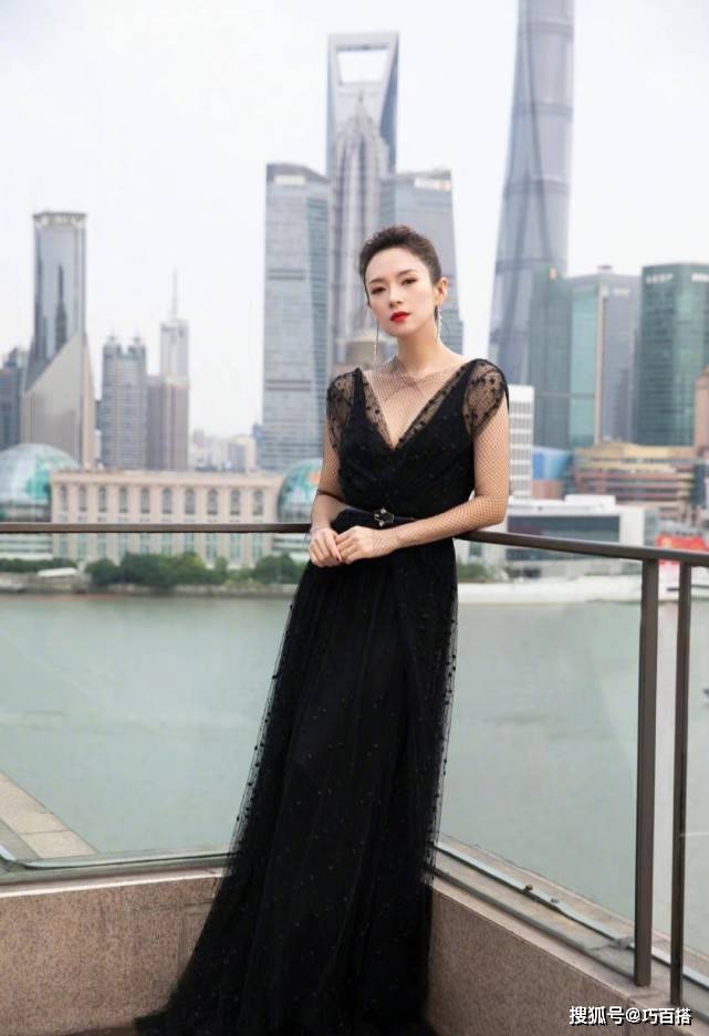 黑色 章子怡穿衣从没让人失望过,不管是私服还是工作服,都贼有魅力