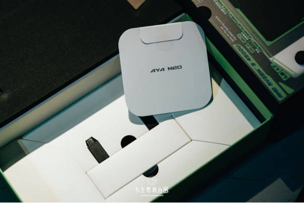 硬盘|一台AMD处理器的AYANEO游戏掌机对我来说都能做什么