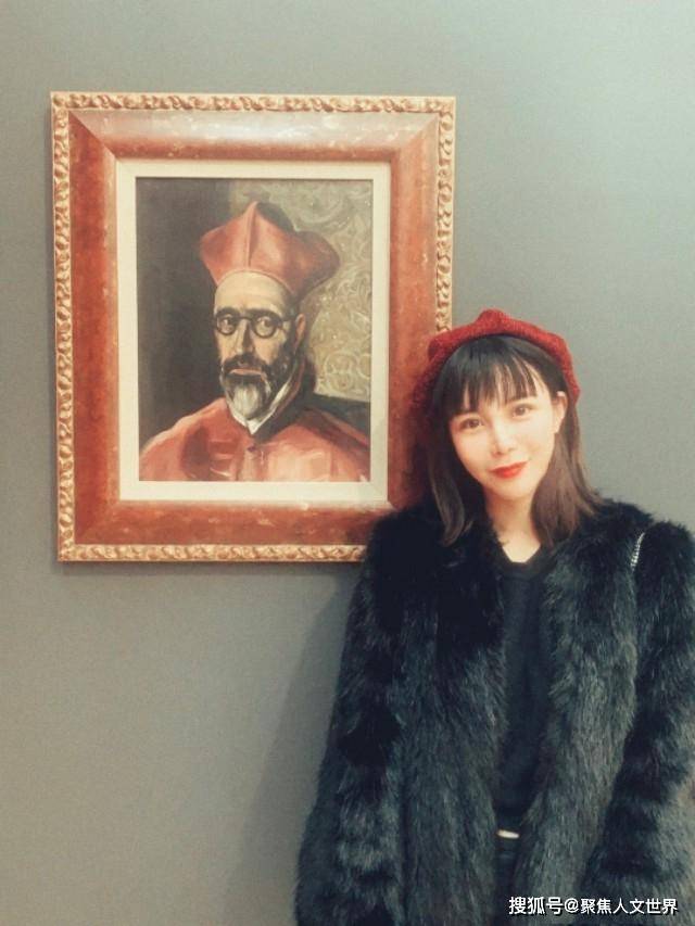 因为|“宁坐宝马哭，不坐自行车笑”的马诺，就这样写好了她的结局