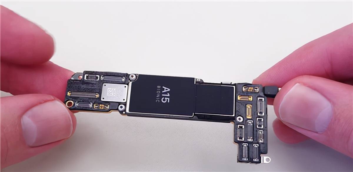 多用户|激增！iPhone 13四款型号电池容量揭晓：这次给力，相比苹果12确实大提升
