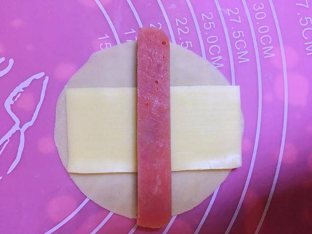 做法|儿子隔三差五就要吃火腿芝士卷,简单好操作,味道很好