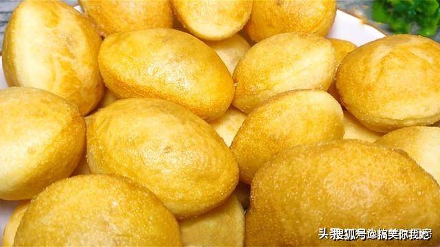 做法|早餐不要吃油条了，教你神奇做法，个个空心鼓大泡，15秒做一个