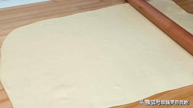 做法|早餐不要吃油条了，教你神奇做法，个个空心鼓大泡，15秒做一个