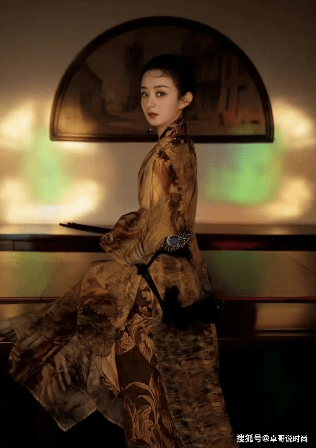 整体 赵丽颖国风封神穿搭，不一样的国风美展现，网友：大爱