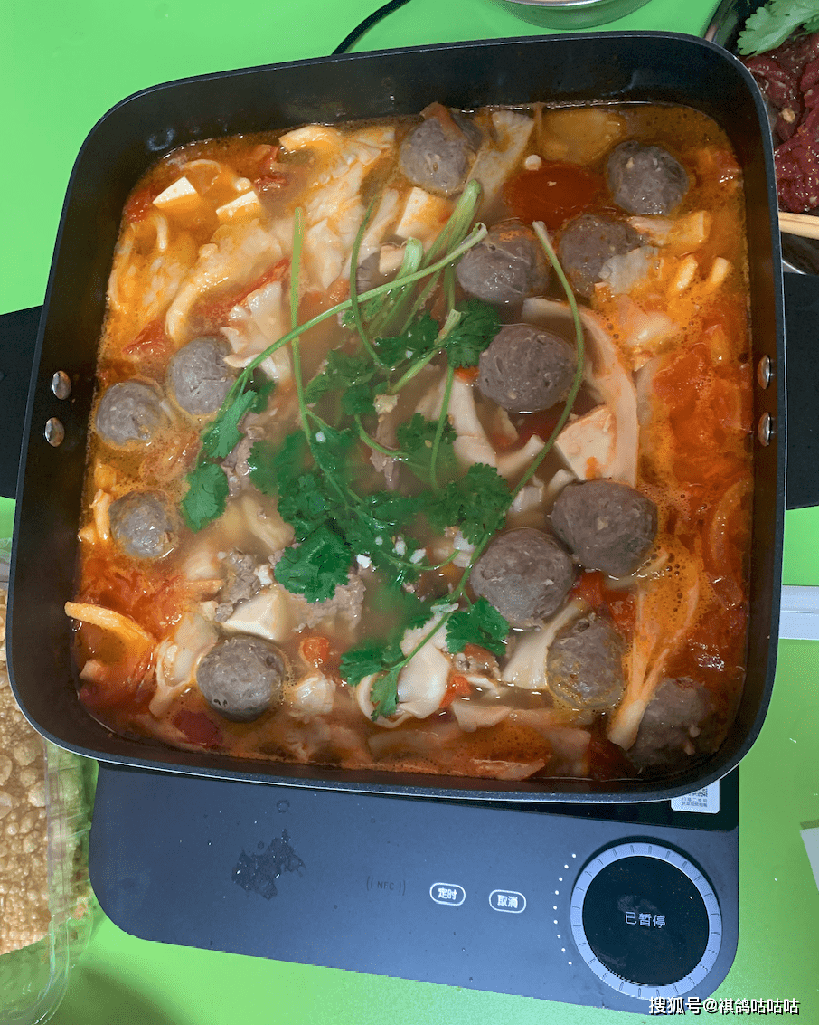 方锅|米家超薄电磁炉搭配知吾煮的锅，炒菜火锅包圆了！