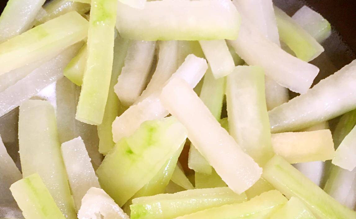 夏天|夏天我常做这零食，每天吃一块，清热去火，利水消肿，还养颜护肤