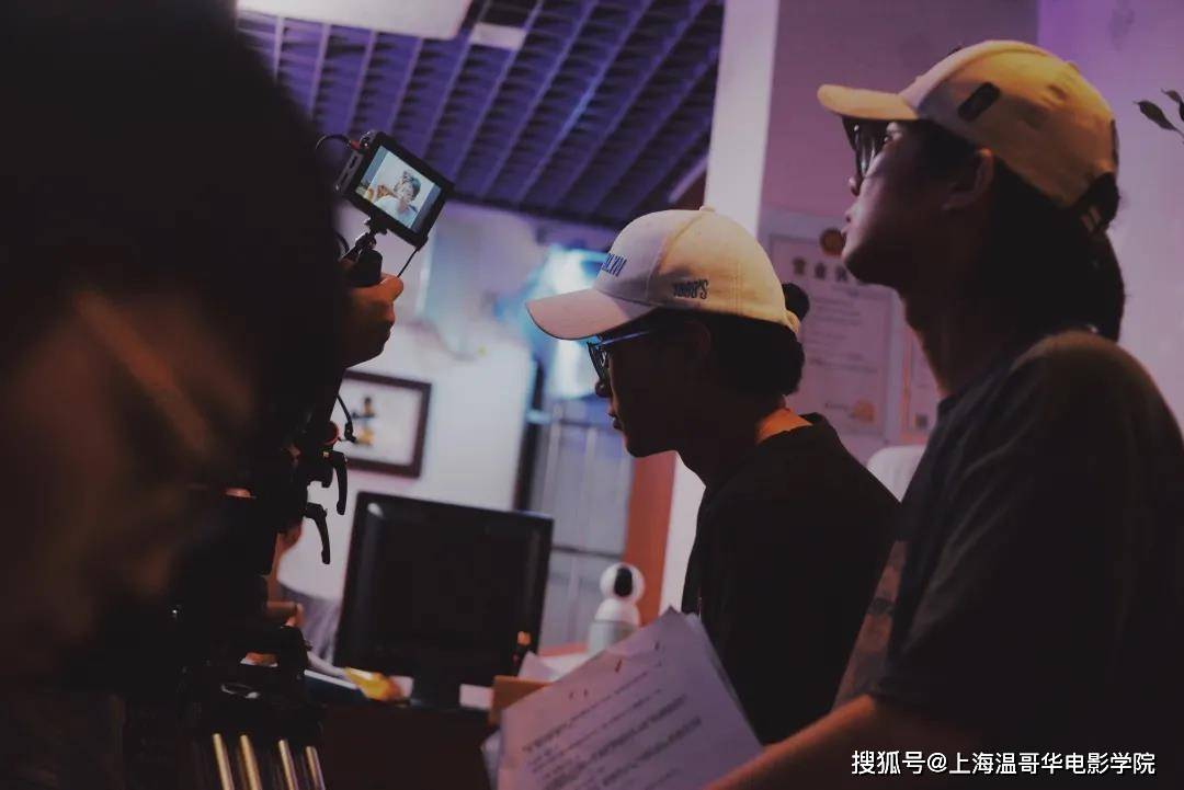 生命|李明洋：《舍利》获奖后，我在积累全新的生命体验 | SHVFS 校友专访