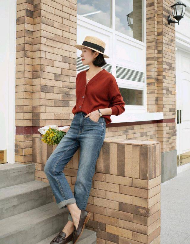 颜色 真正会穿的女人！从不“乱”穿衣，这些秋季穿搭优雅温柔又有气质